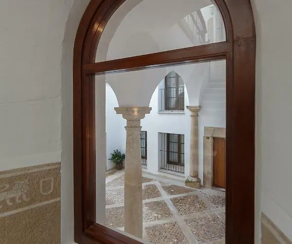 Casa Palacio Munoz Chaves * Caces